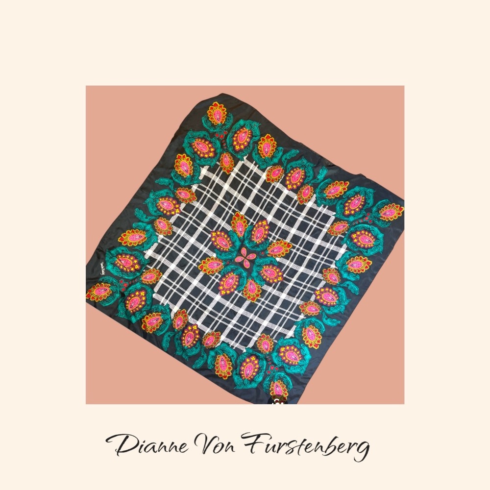 Dianne Von Furstenberg Paisley Print Silk Scarf